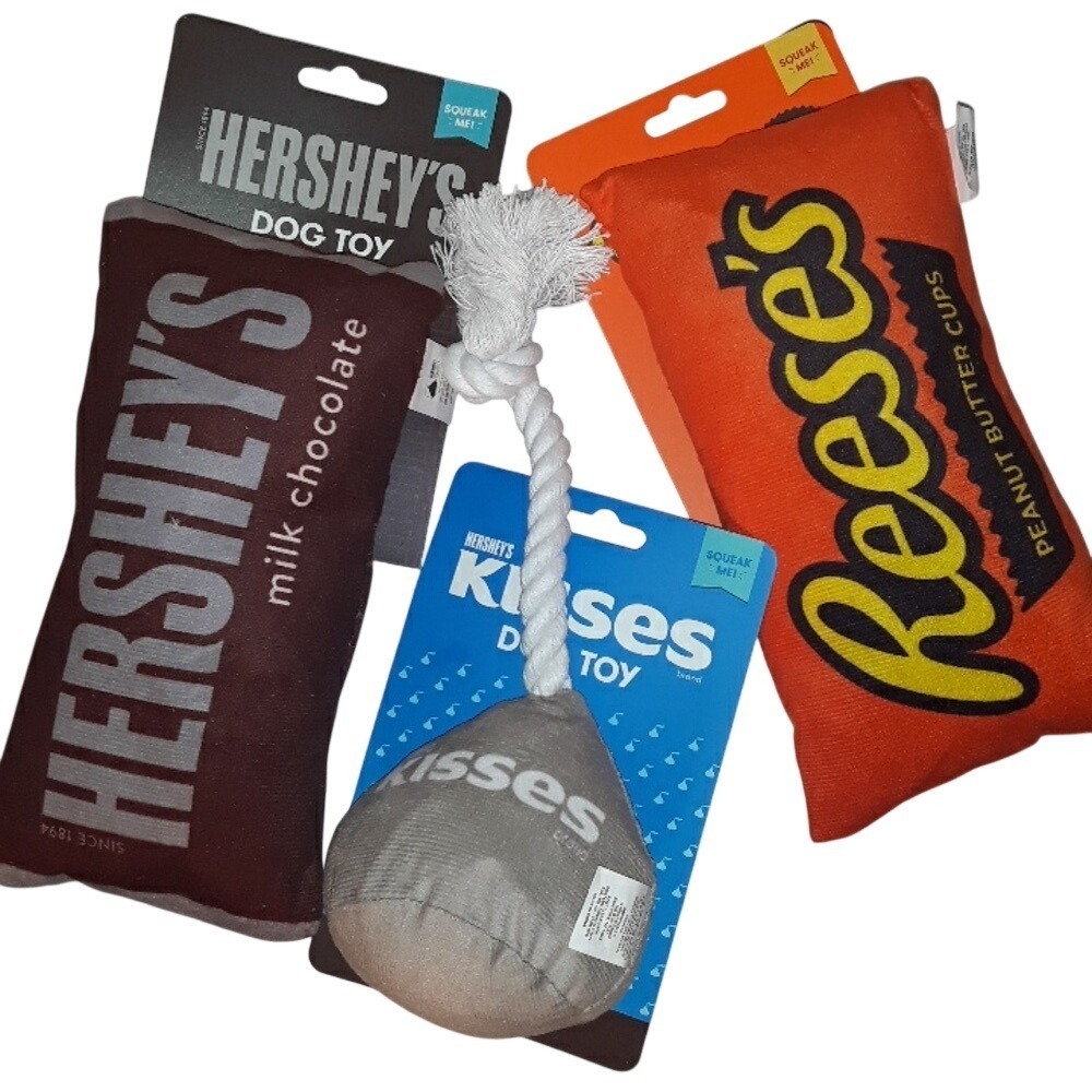 Hershey's Squeaky Dog Toys Bundle 3pc Reese's Kisses Milk Chocolate Plush Rope‎